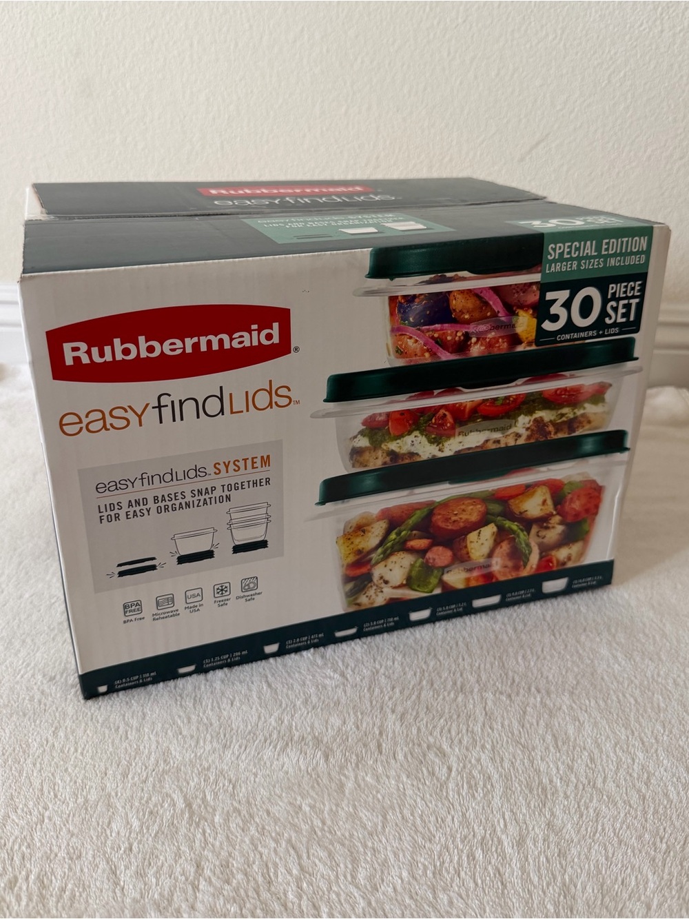 NIB Special Edition Rubbermaid 30-piece Easy Find Lids Plastic Food Storage Set